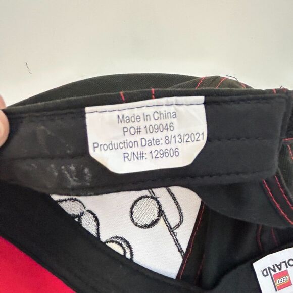 Legoland Official Pirate Patch White Black Red Baseball Adjustable Hat Youth - Picture 7 of 7